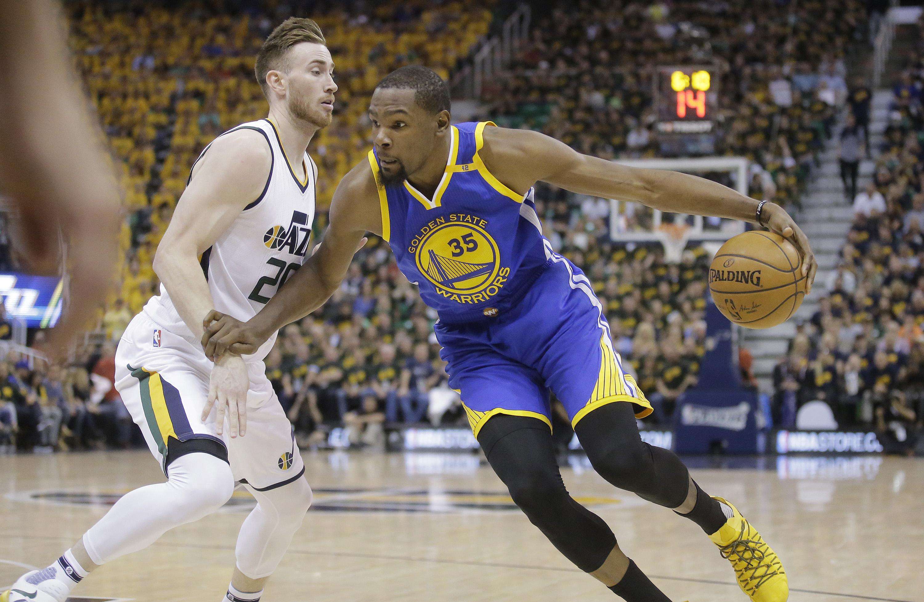 边路二点球 边路二点球