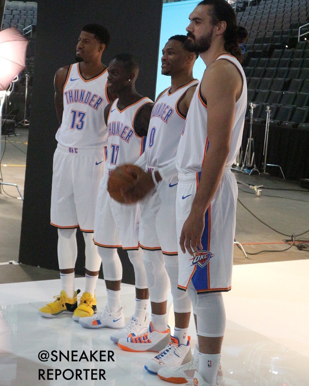 从而扭曲 从而扭曲