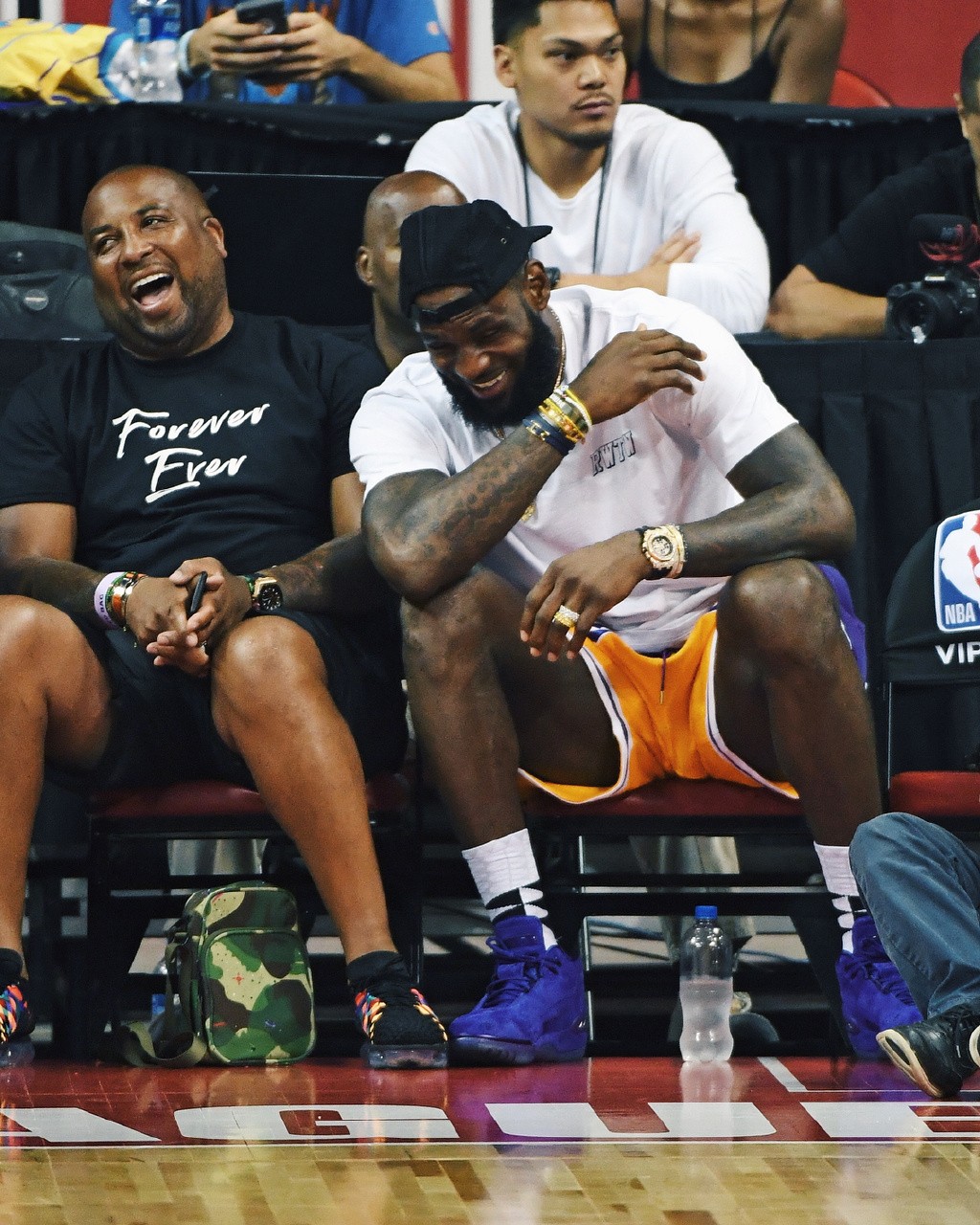 正成为海外 正成为海外