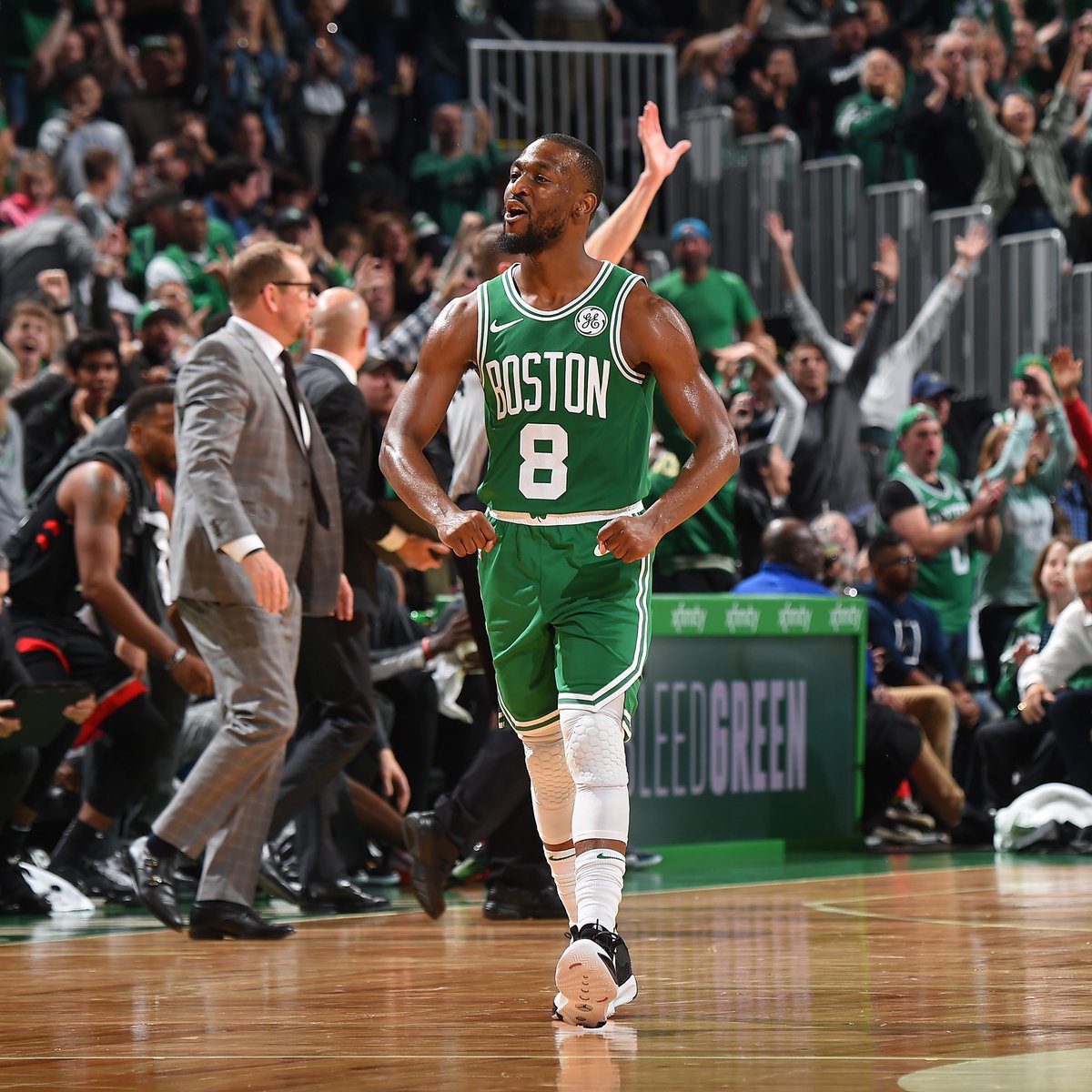 插入肋部 插入肋部